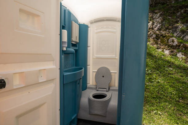 Portable Toilet Options We Offer in Alamogordo, NM